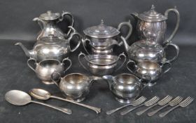 WALKER & HALL - SHEFFIELD - SILVER PLATE ITEMS
