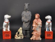 ASSORTMENT OF 20TH CENTURY CHINESE ORIENTAL CHINA ITEMS