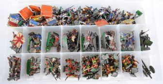 COLLECTION OF VINTAGE CAST METAL WARGAMING FIGURES