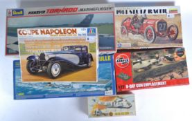 MODEL KITS - COLLECTION OF PLASTIC KITS - REVELL, ITALERI