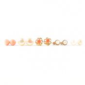 COLLECTION OF ASSORTED GOLD & SILVER STUD EARRINGS