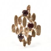 HALLMARKED 9CT GOLD & GARNET DRESS RING