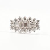 HALLMARKED 18CT GOLD & DIAMOND CLUSTER RING
