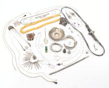 COLLECTION OF SILVER WHITE METAL & COSTUME JEWELLERY