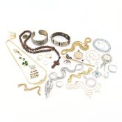 COLLECTION OF VINTAGE COSTUME JEWELLERY