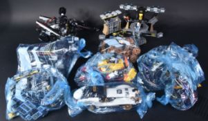 LEGO SETS - A COLLECTION OF ASSORTED LOOSE LEGO SETS