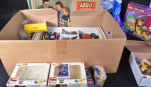 COLLECTION OF ASSORTED LEGO