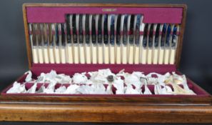 VINTAGE 20TH CENTURY SILVER PLATE CANTEEN CUTLERY