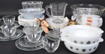 PYREX SNOWFLAKE VINTAGE DINNER SERVICE