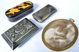 ASSORTMENT OF THREE 19TH CENTURY & LATER SNUFF BOXES