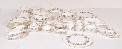 VINTAGE MID 20TH CENTURY ROYAL WORCESTER TEA SERVICE