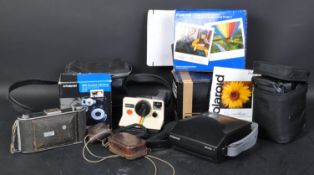 COLLECTION OF VINTAGE 20TH CENTURY FILM CAMERAS