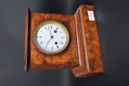 19TH CENTURY WALNUT STRIKING MANTEL CLOCK