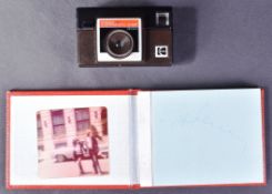 THE BEATLES - JOHN LENNON (1940-1980) - AUTOGRAPH & PHOTOGRAPH
