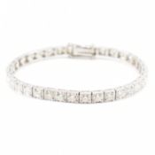 18CT WHITE GOLD & DIAMOND 8.68CT TENNIS BRACELET