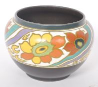 EARLY 20TH CENTURY DELFT HAND PAINTED CERAMIC VASE