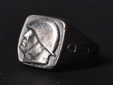 WWII SECOND WORLD WAR ITALIAN FASCIST MUSSOLINI RING