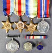 ASSORTED FIRST & SECOND WORLD WAR MEDALS & BADGES
