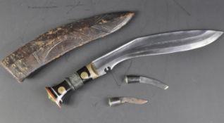 VINTAGE NEPALESE KUKRI KNIFE