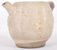 CHINESE MING DYNASTY PORCELAIN TEAPOT