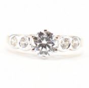 HALLMARKED 9CT GOLD & CUBIC ZIRCONIA FIVE STONE RING