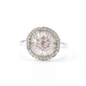 HALLMARKED 18CT WHITE GOLD & DIAMOND CLUSTER RING