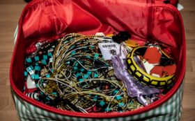 Collection of Costume Jewellery, compris