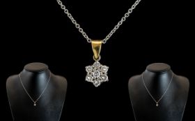 18ct Gold - Pleasing and Petite Diamond