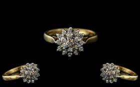 18ct Gold - Attractive Diamond Set Clust