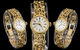Omega - Elegant Ladies 9ct Gold Wrist Wa