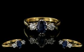 Ladies 18ct Gold - Attractive 3 Stone Di
