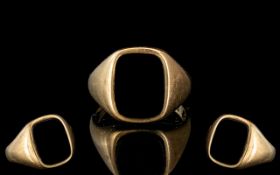 Gents 9ct Gold Stone Set Signet Ring. Fu
