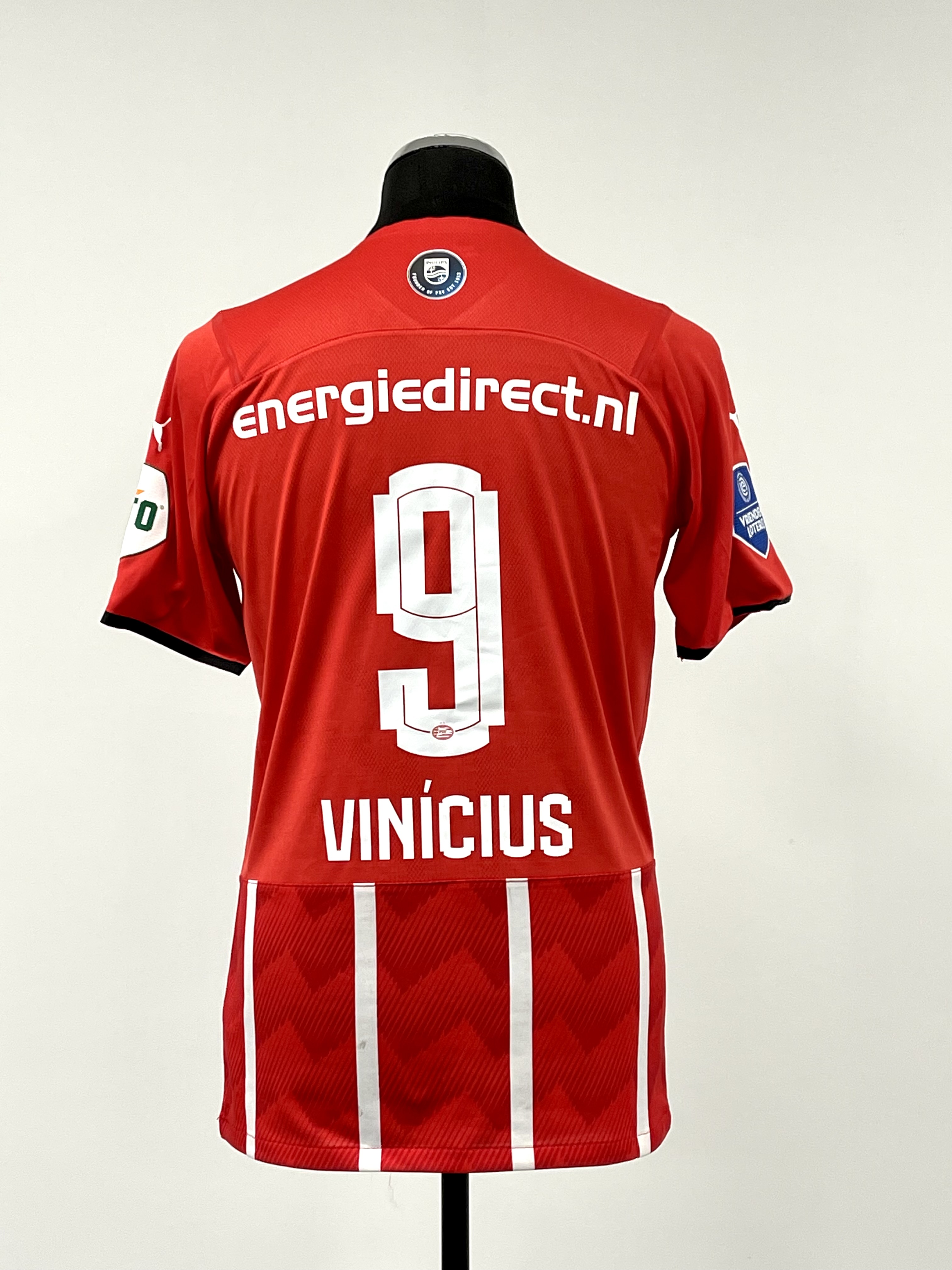 Carlos Vinicius squad signed red PSV Eindhoven no.9 home jersey, season 2021-22, match-issue, - Image 2 of 3