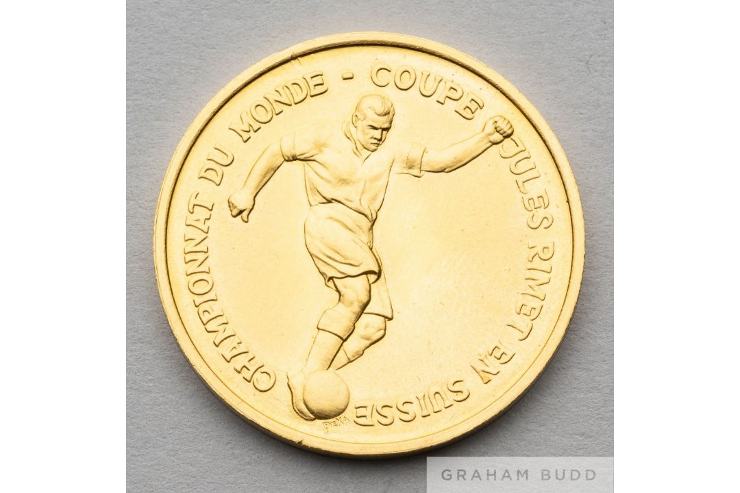 FIFA 50th anniversary continental 900/1000 gold medal by Peka, issued in conjunction with the 1954 - Image 2 of 3