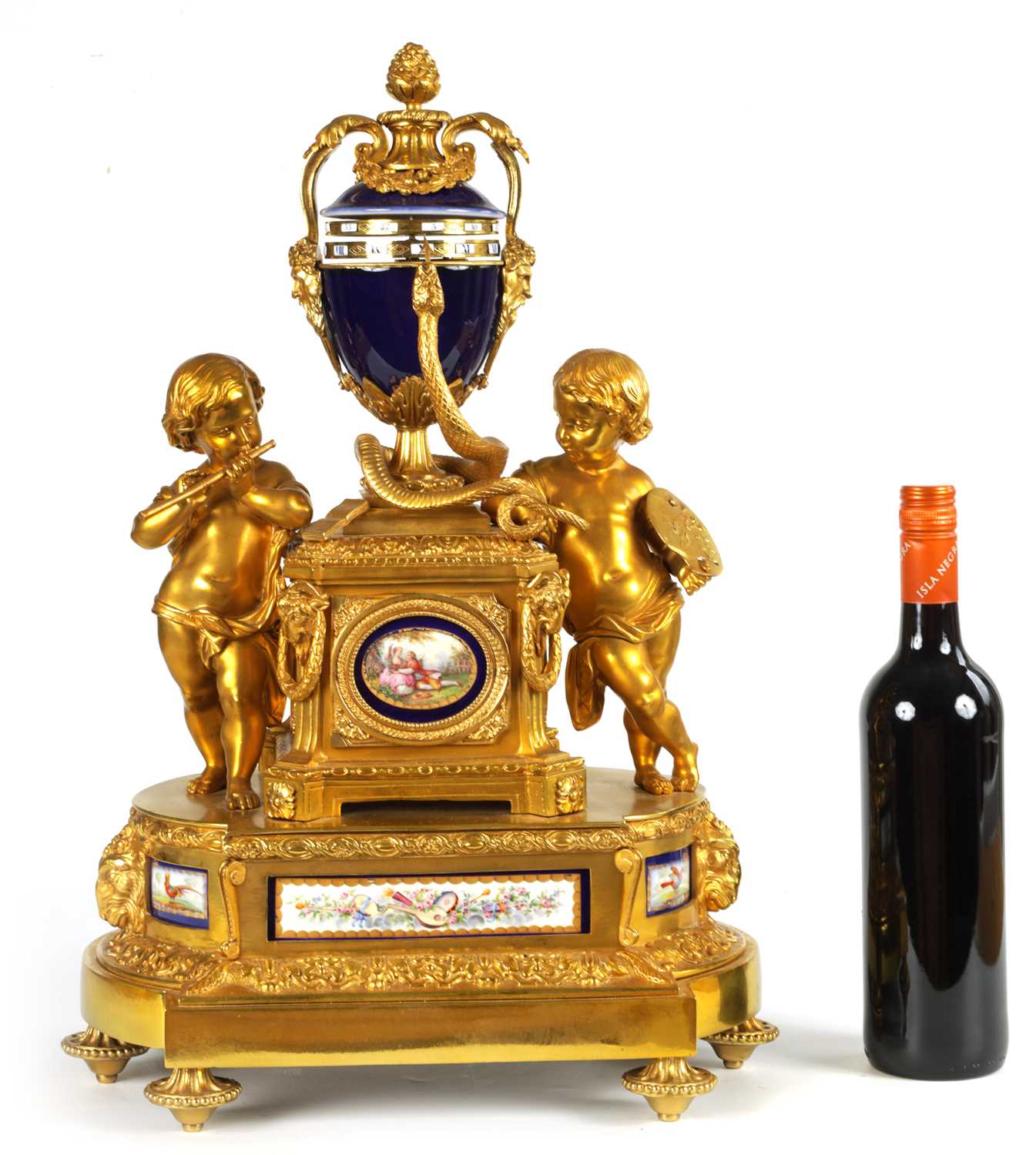 A FINE MID 19TH FRENCH ORMOLU AND 'SEVRES' PORCELAIN MOUNTED REVOLVING URN CLOCK - Image 10 of 13