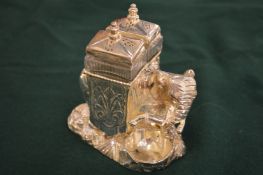 A novelty condiment set modelled as an elephant.