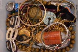A box of costume jewellery.