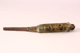 AN EARLY SOUTH INDIAN BRONZE BICHWA DAGGER HILT, with moulded figural decoration, 24cm.