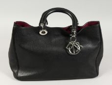 A CHRISTIAN DIOR DIORISSIMO BLACK LEATHER HAND BAG