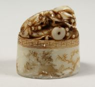 A SMALL CHINESE FO DOG SEAL, 1.75ins.