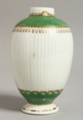 A WORCESTER TEA CANNISTER with reeded body, apple green bands and gilding.
