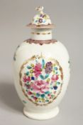 A WORCESTER TEA CANISTER AND COVER painted in companie des indes style.