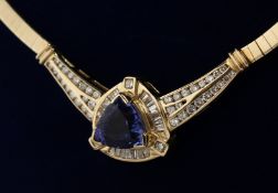 A SUPERB 14CT GOLD TANZANITE AND DIAMOND NECKLACE, purchased from Marshalls, Worksop.