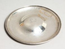 A GEORGE III SILVER WINE FUNNELL STAND, 4ins diameter, Leach, 1806.