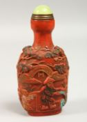 A GOOD CHINESE CARVED SNUFF BOTTLE AND STOPPER