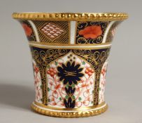 A ROYAL CROWN DERBY PATTERN 1128, GADROON VASE.