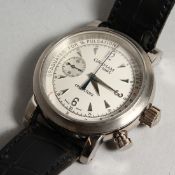 A GENTLEMAN'S GRAHAM STAINLESS STEEL CASE CHRONOGRAPH WRIST WATCH, NO.03/32.