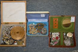 Three boxes of bijouterie.