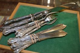 A small quantity of flatware.