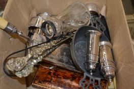 A pair of silver pepperettes and other items.